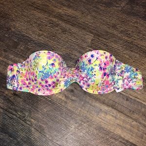 Victoria’s Secret bikini top
